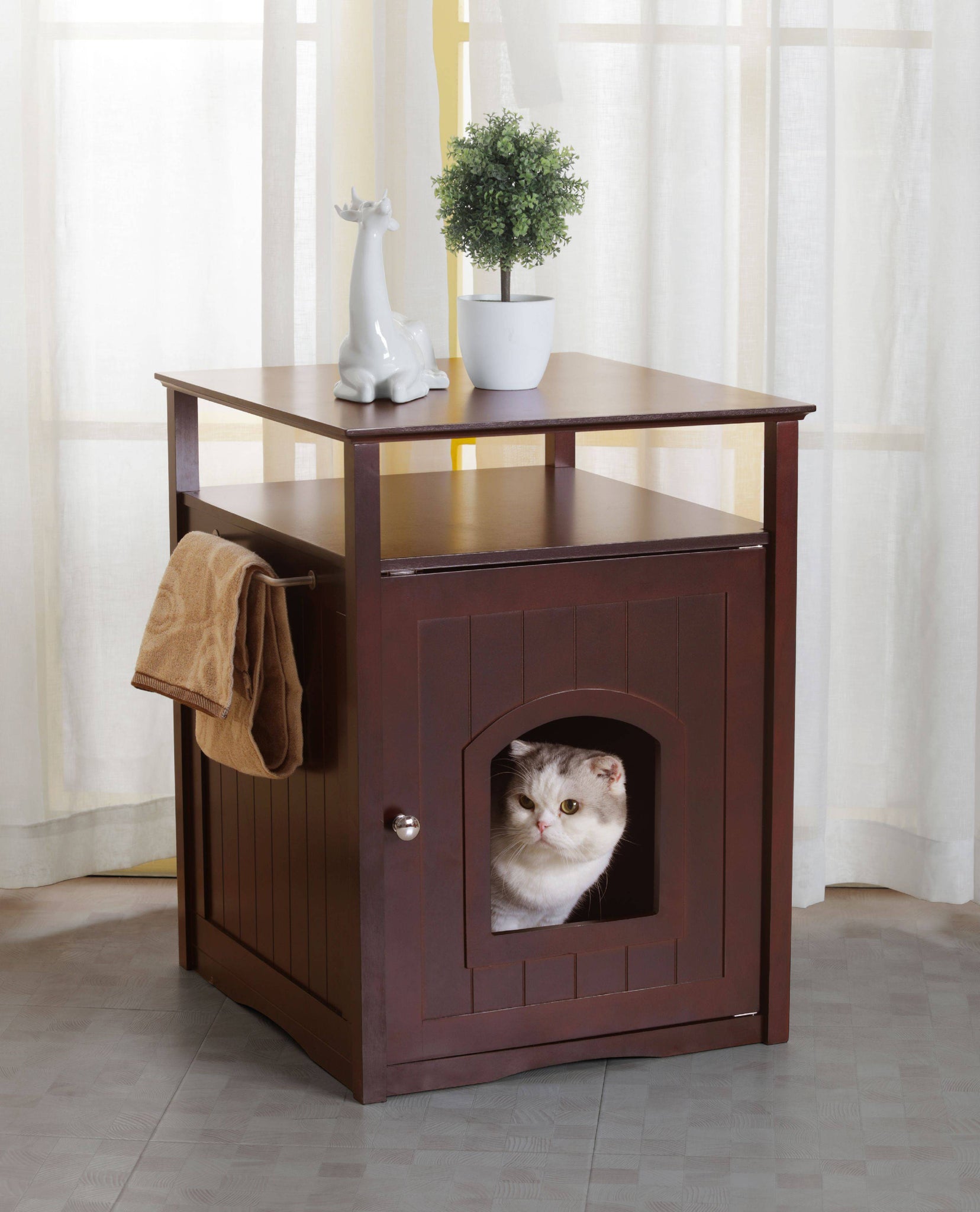 Standing shop litter box