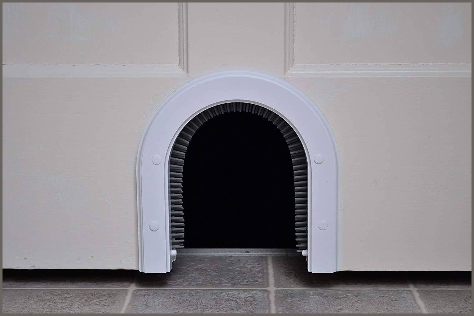 Cathole cat outlet door