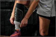 Load image into Gallery viewer, G-Form Pro-S Elite Shin Guards - 
