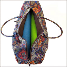 Load image into Gallery viewer, Kindfolk Yoga Mat Duffle Bag Patterned Canvas with Pocket and Zipper - 
