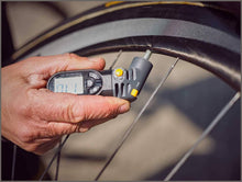 Load image into Gallery viewer, Topeak Bike Bicycle Tyre Pressure Smart Gauge D2 - 
