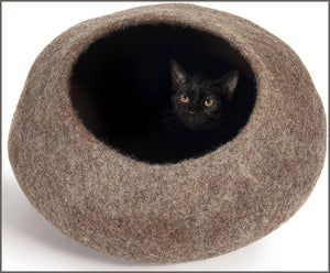 Twin Critters - Handcrafted Cat Cave Bed (Large) I Ecofriendly Cat Cave I Felted from 100% Natural Merino Wool - 