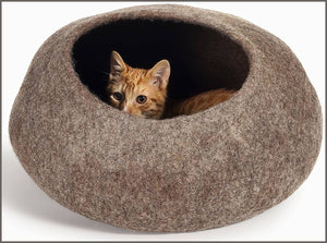 Twin Critters - Handcrafted Cat Cave Bed (Large) I Ecofriendly Cat Cave I Felted from 100% Natural Merino Wool - 