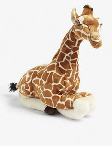 Fao schwarz 2024 stuffed giraffe